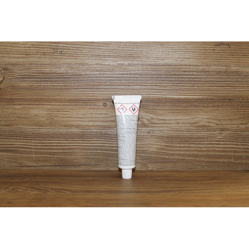 Викрутювач для поліефірної шпаклівки, Holzmasse Hardener K2, тюбик, 30 грамів